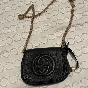 Gucci shoulder bag w Chain strap